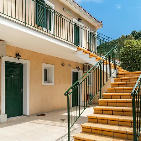 Anemona F Kateleios